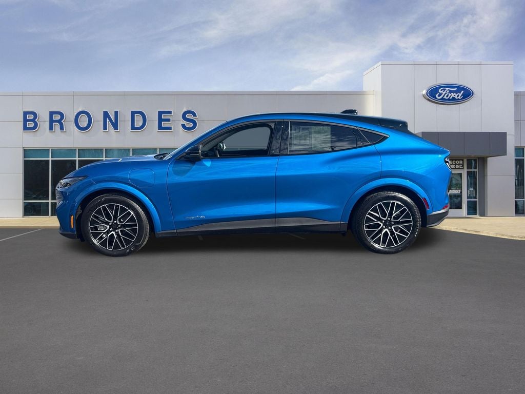 2025 Ford Mustang-Mach-e Premium's photo