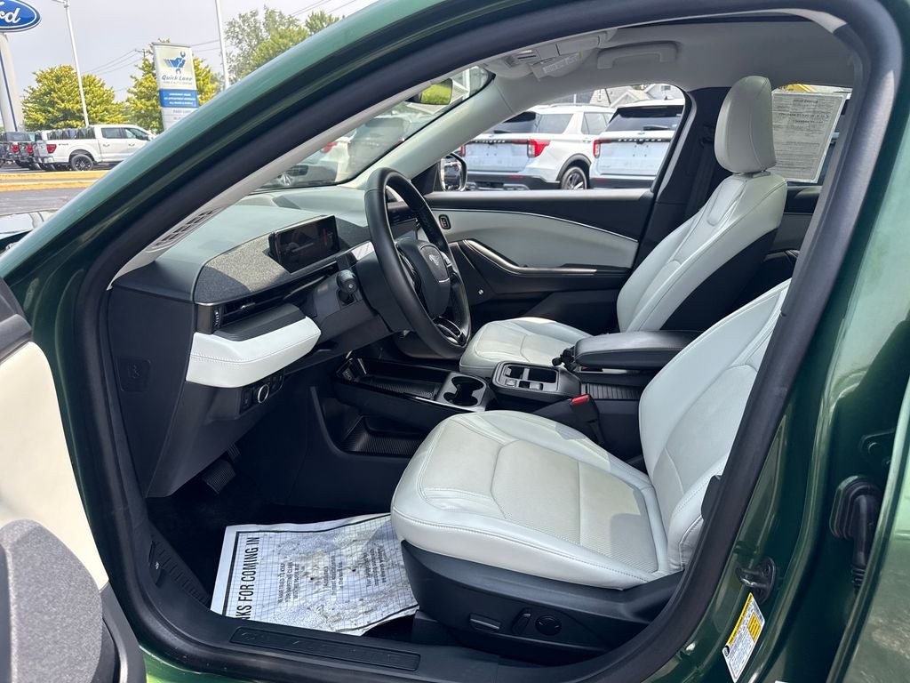 2025 Ford Mustang Mach-E Premium