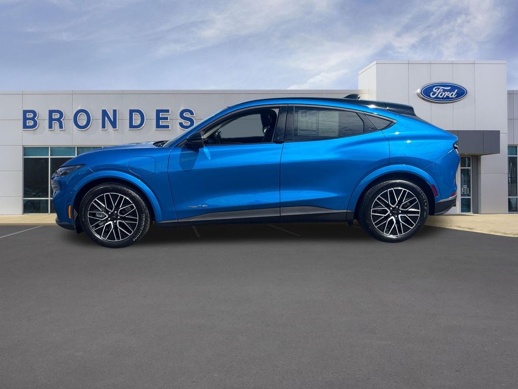 2025 Ford Mustang-Mach-e Premium's photo