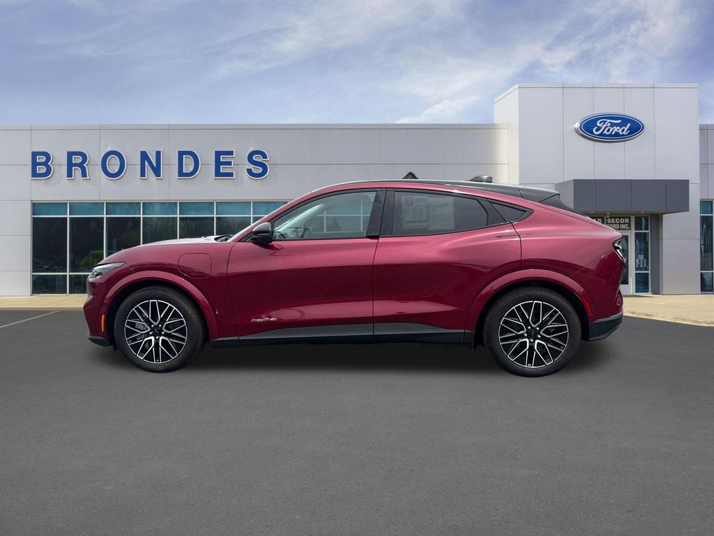 2025 Ford Mustang-Mach-e Premium's photo