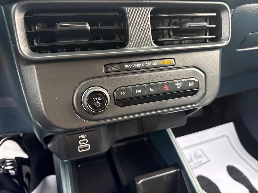 2025 Ford Maverick XL