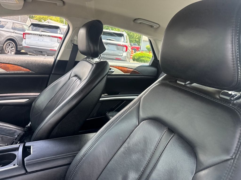 2016 Lincoln MKZ Hybrid Base