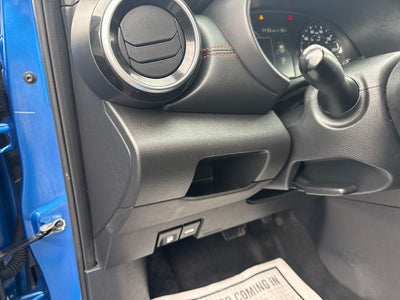 2021 Nissan Kicks SR