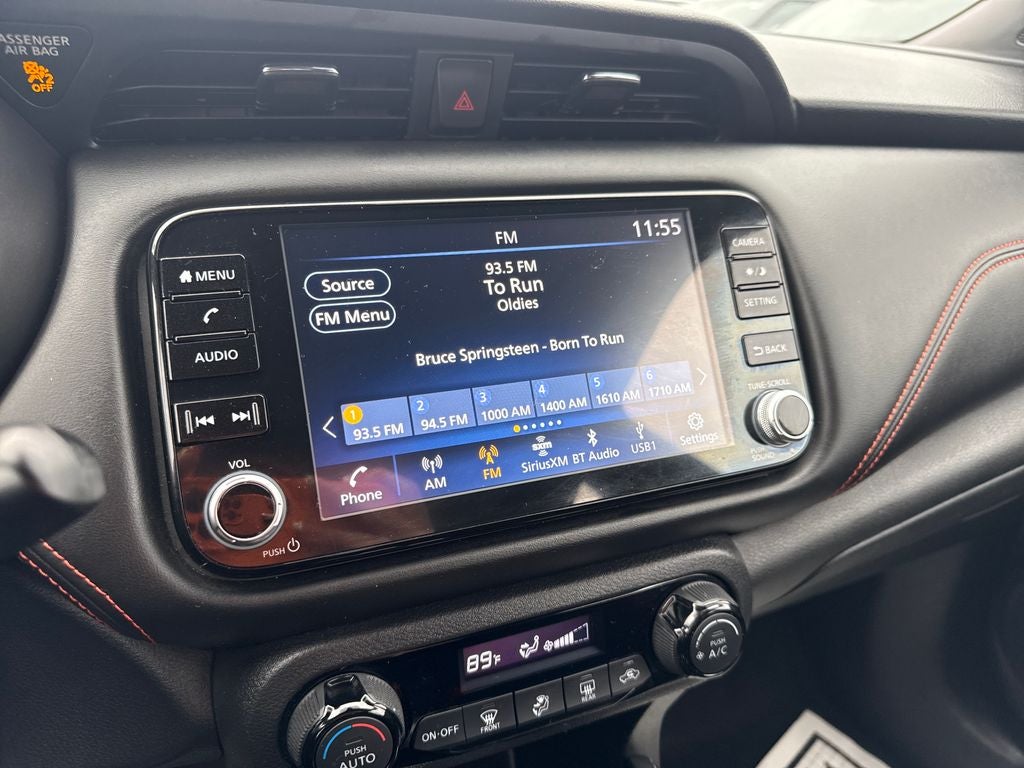 2021 Nissan Kicks SR