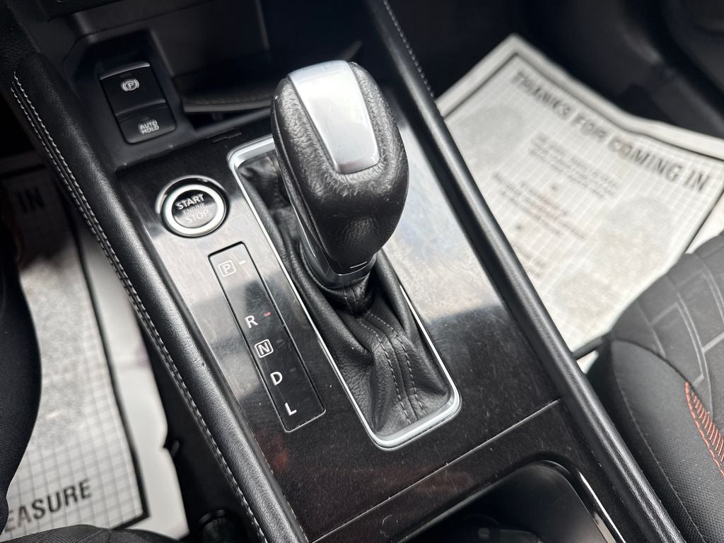 2021 Nissan Kicks SR