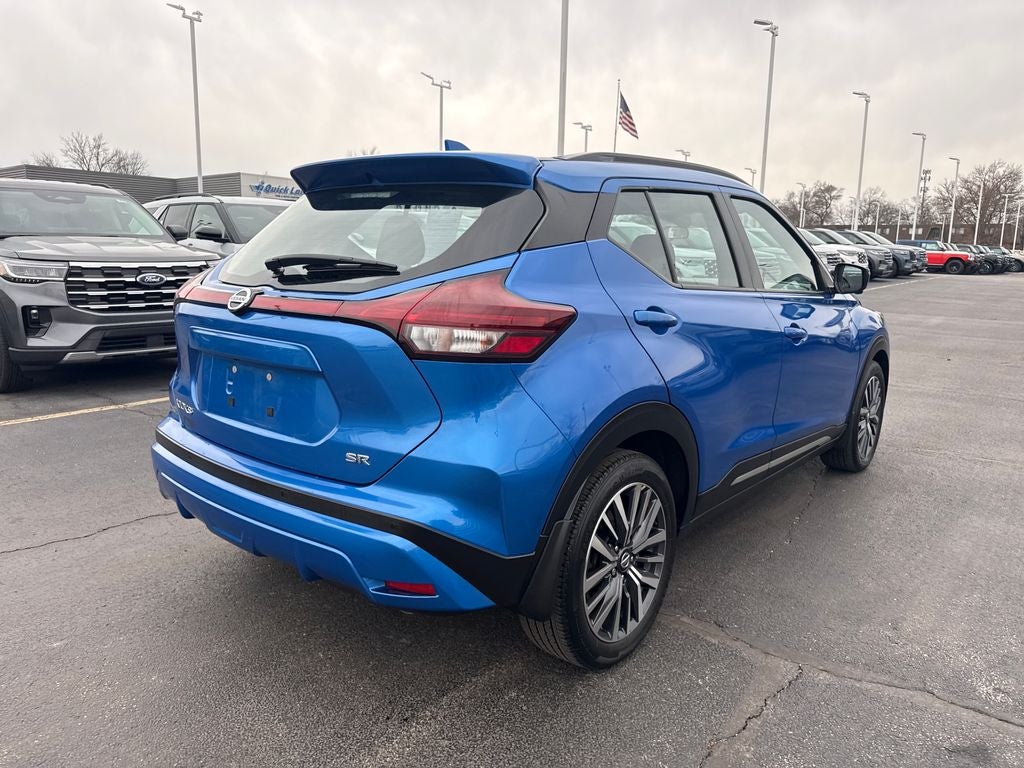 2021 Nissan Kicks SR