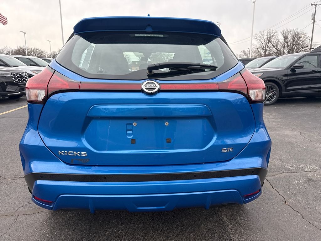 2021 Nissan Kicks SR