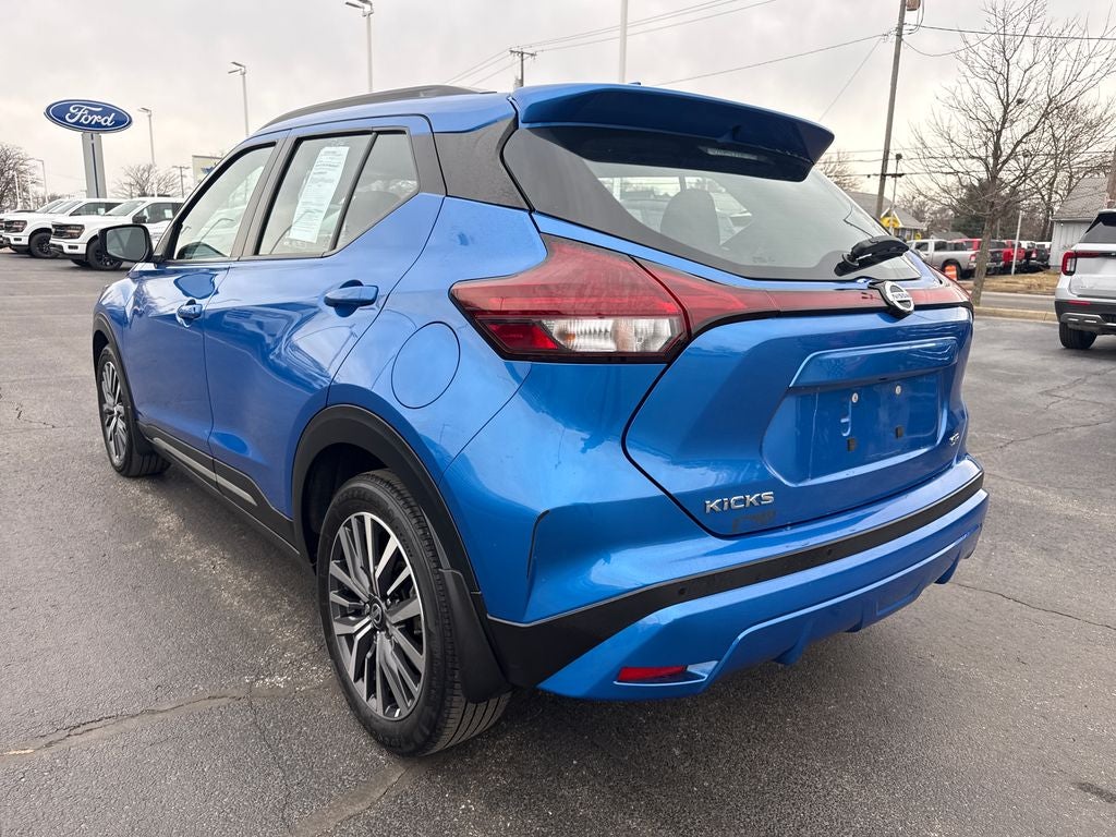 2021 Nissan Kicks SR