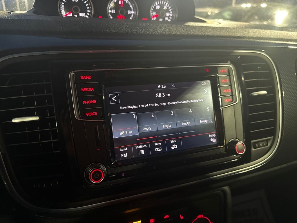 2016 Volkswagen Beetle R-Line