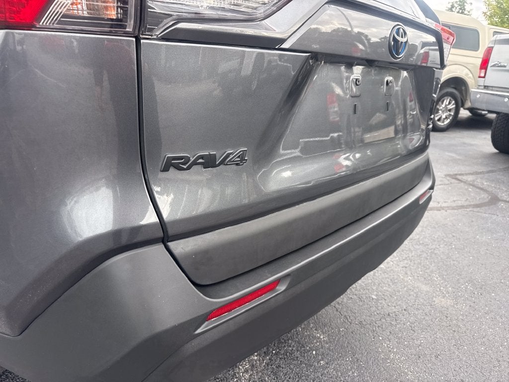 2020 Toyota RAV4 Hybrid XLE