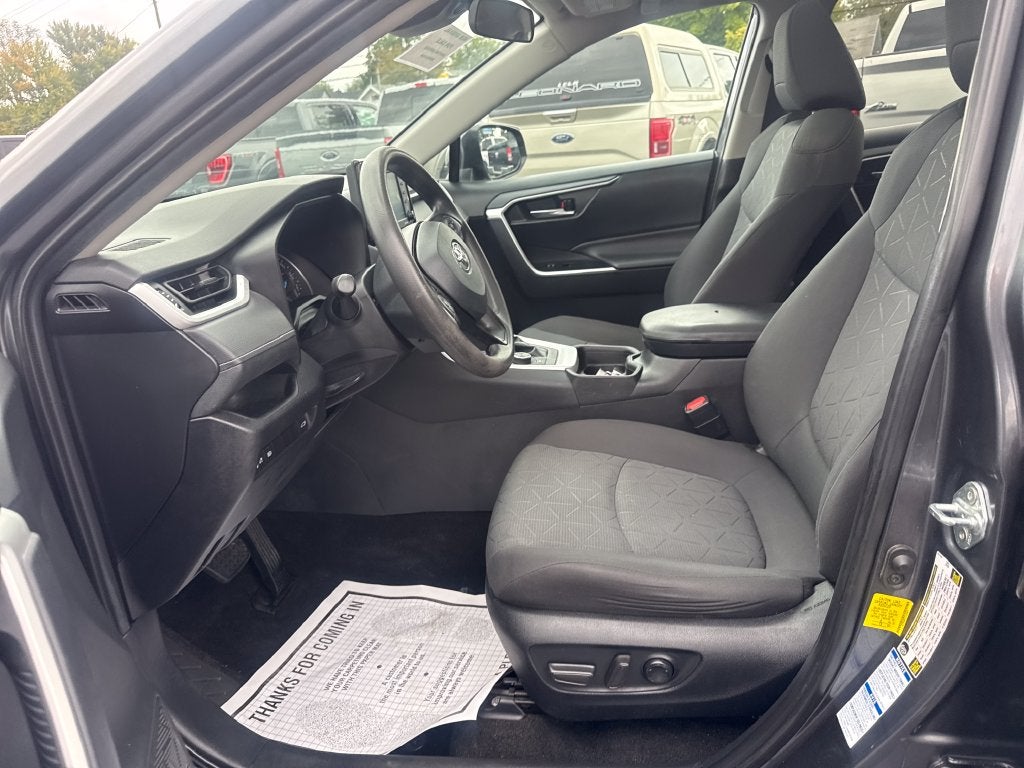 2020 Toyota RAV4 Hybrid XLE