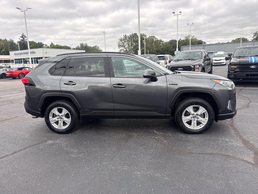 2020 Toyota RAV4 Hybrid XLE