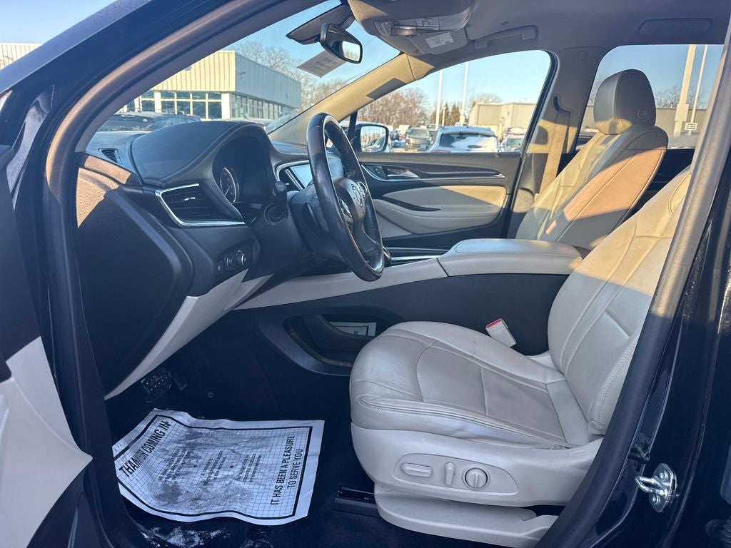 2020 Buick Enclave Essence