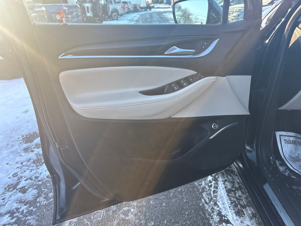 2020 Buick Enclave Essence