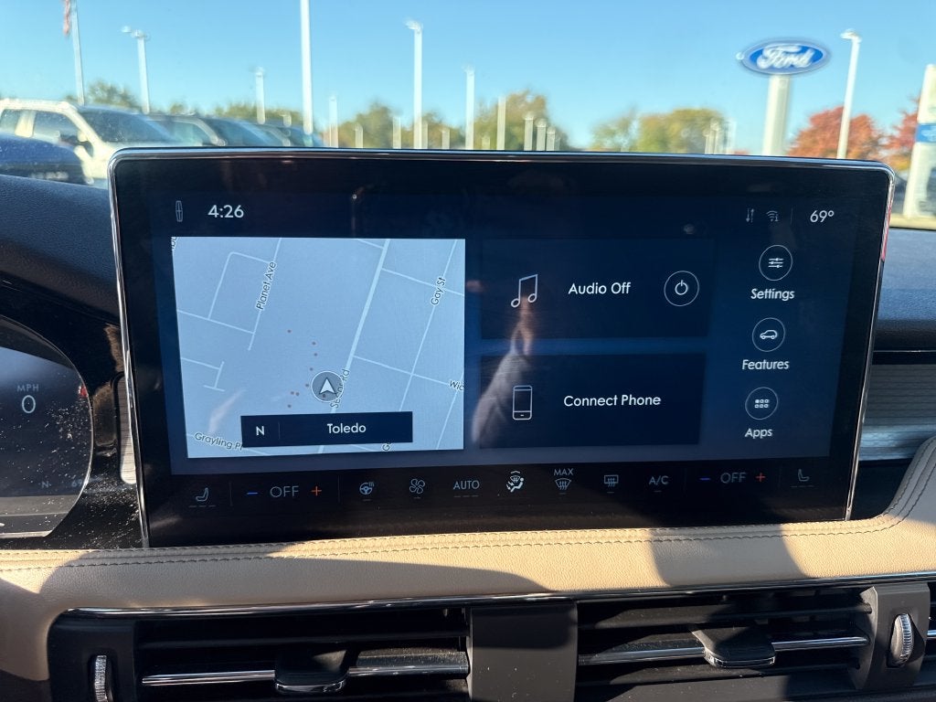 2023 Lincoln Corsair Standard