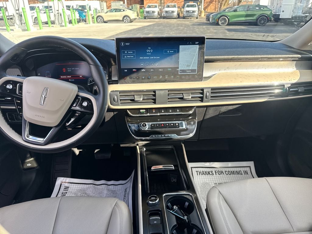 2025 Lincoln Corsair Premiere