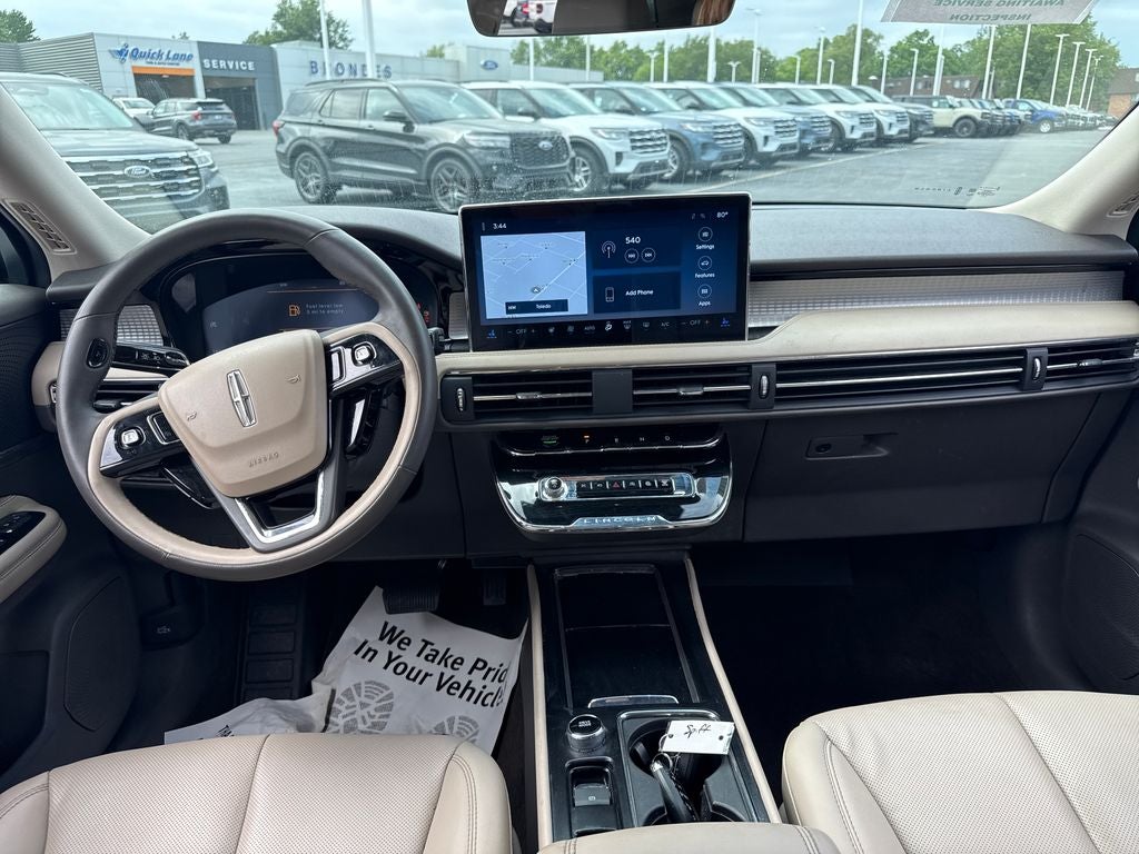 2023 Lincoln Corsair Standard