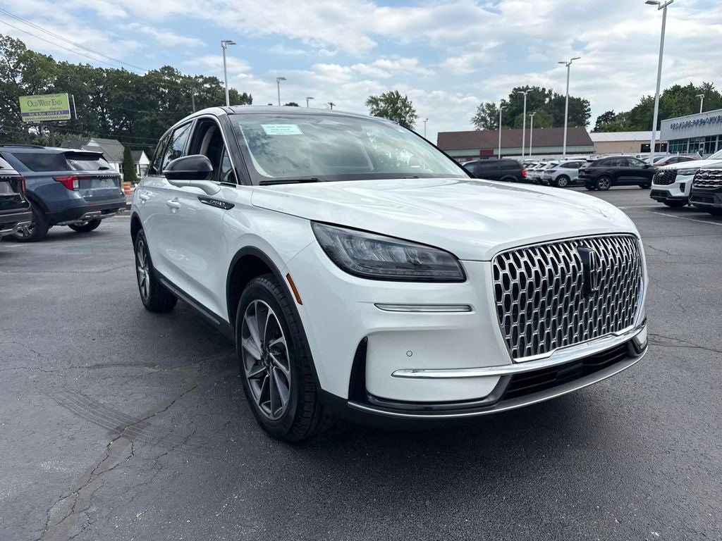 2023 Lincoln Corsair Standard
