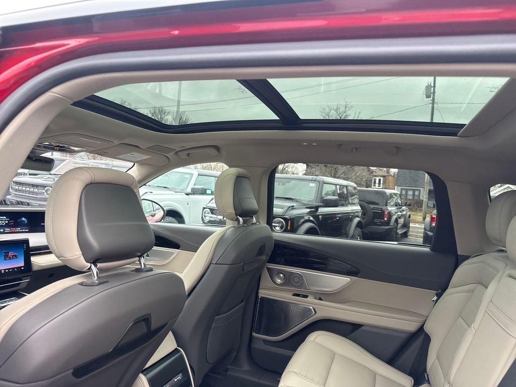 2025 Lincoln Nautilus Reserve