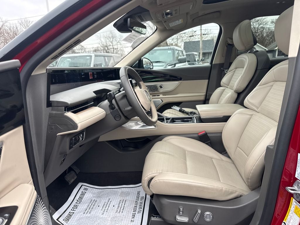 2025 Lincoln Nautilus Reserve