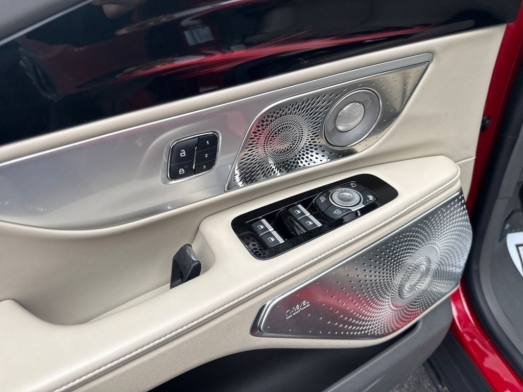 2025 Lincoln Nautilus Reserve