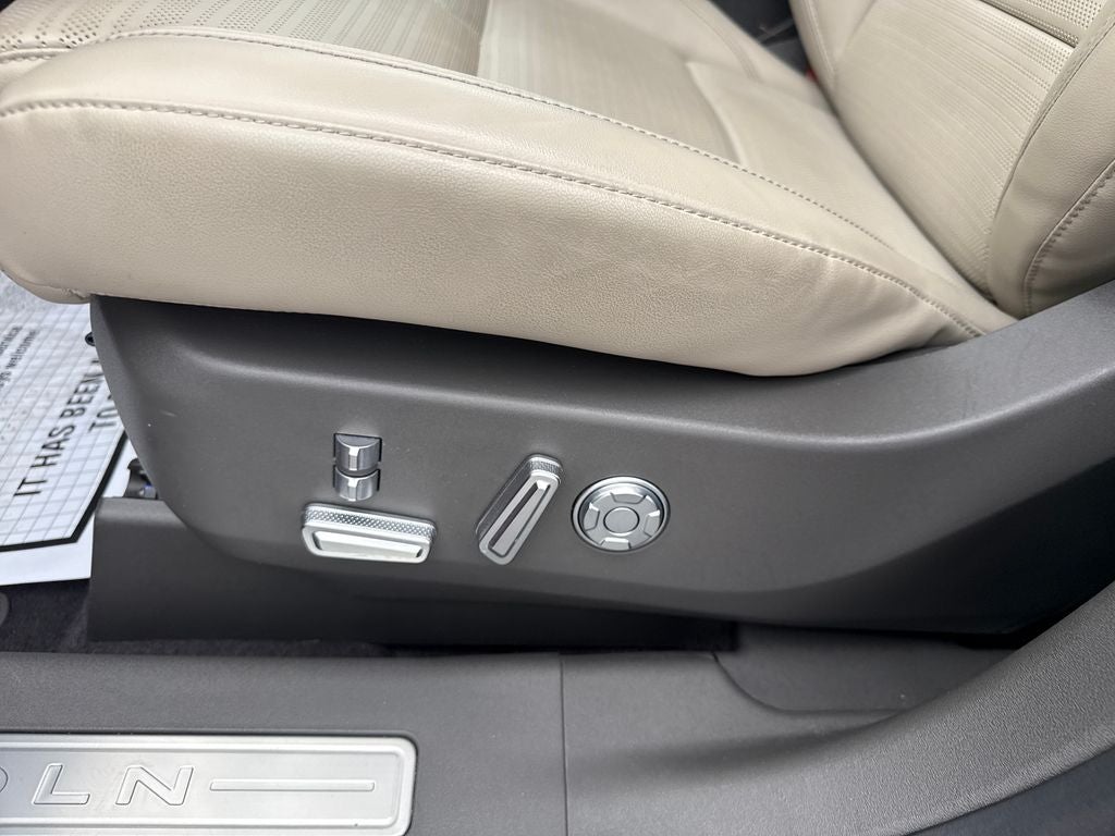 2025 Lincoln Nautilus Reserve