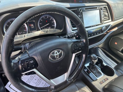 2017 Toyota Highlander Limited Platinum