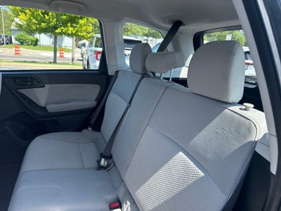 2015 Subaru Forester 2.5i