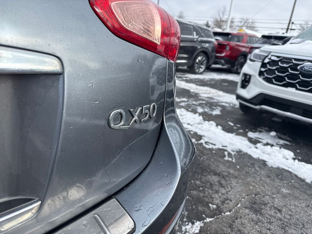2017 INFINITI QX50 Base