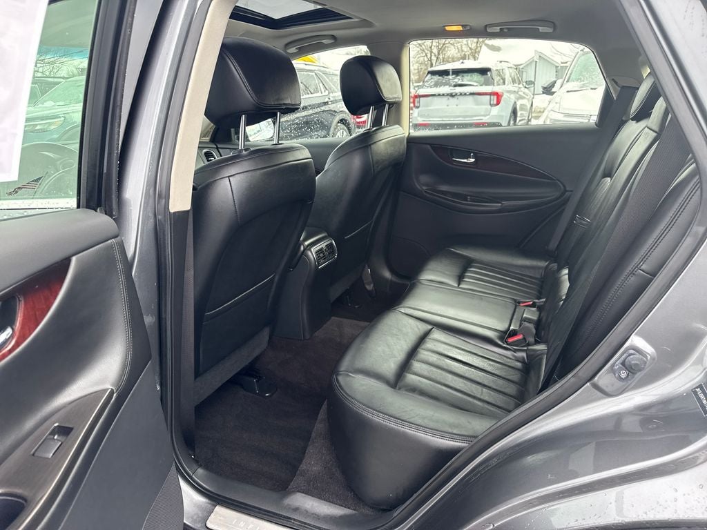 2017 INFINITI QX50 Base