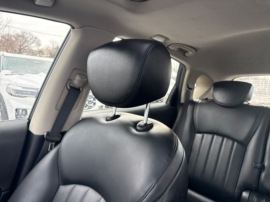 2017 INFINITI QX50 Base