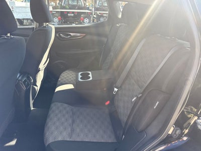 2021 Nissan Rogue Sport SV