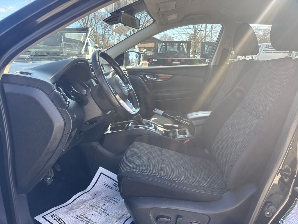 2021 Nissan Rogue Sport SV