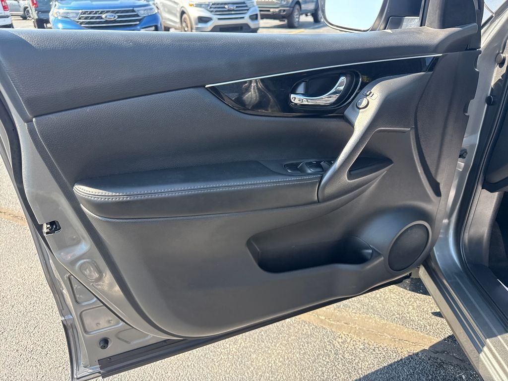 2017 Nissan Rogue Sport SL