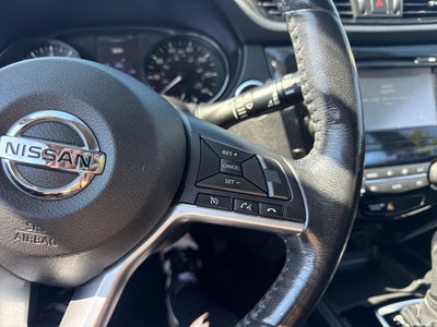 2017 Nissan Rogue Sport SL