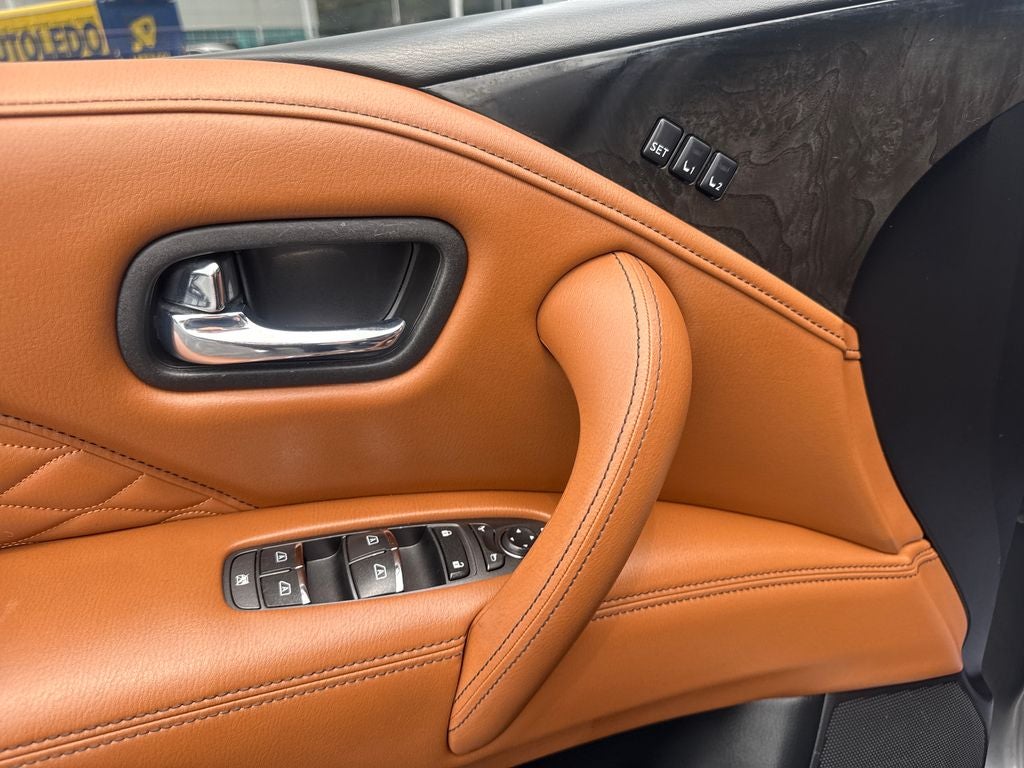 2019 INFINITI QX80 LUXE