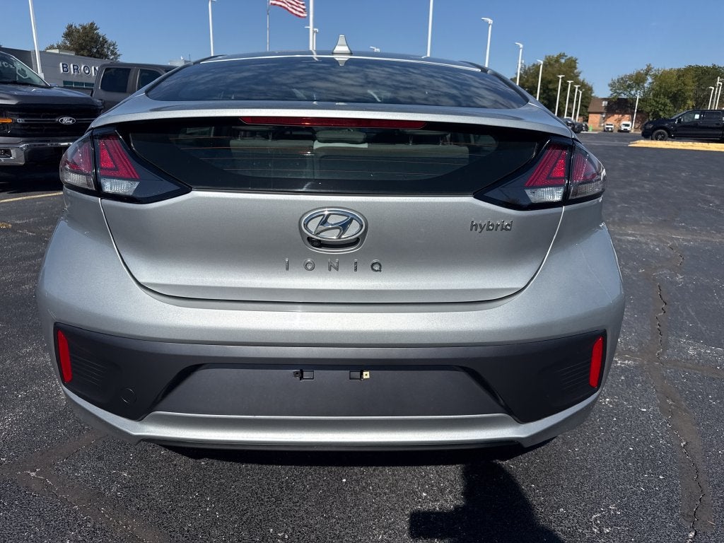 2022 Hyundai Ioniq Hybrid SEL