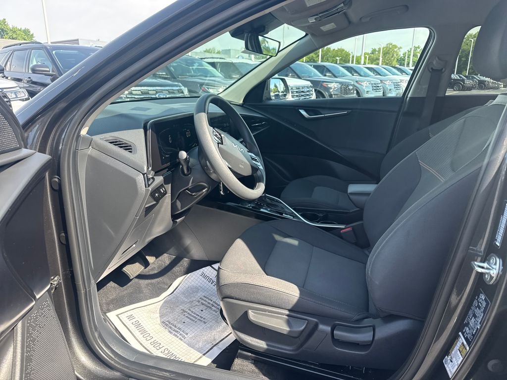 2025 Kia Niro LX