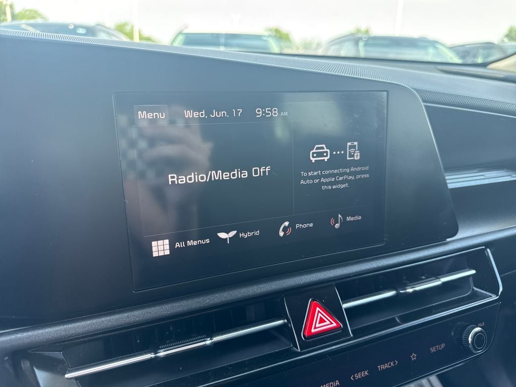2025 Kia Niro LX