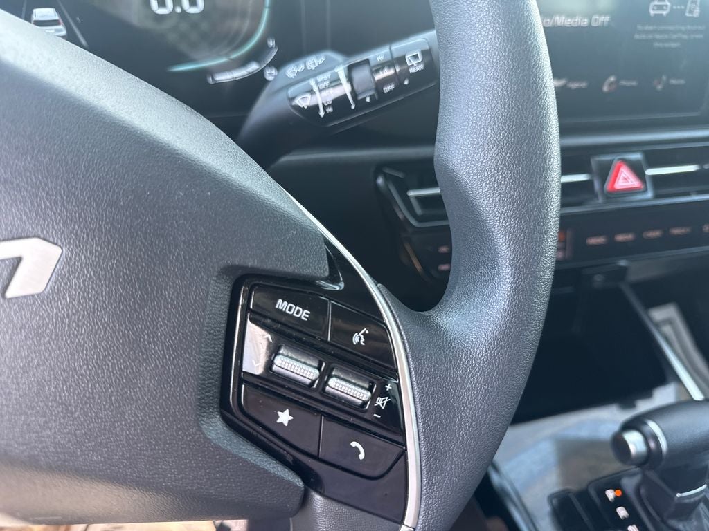 2025 Kia Niro LX