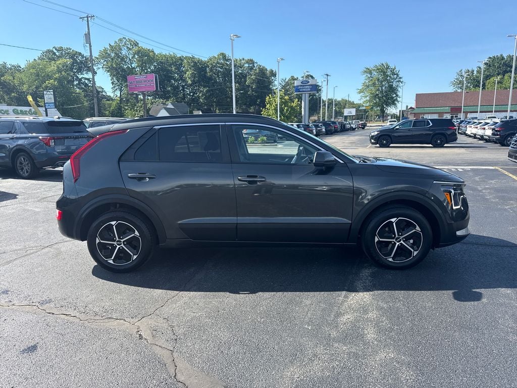 2025 Kia Niro LX