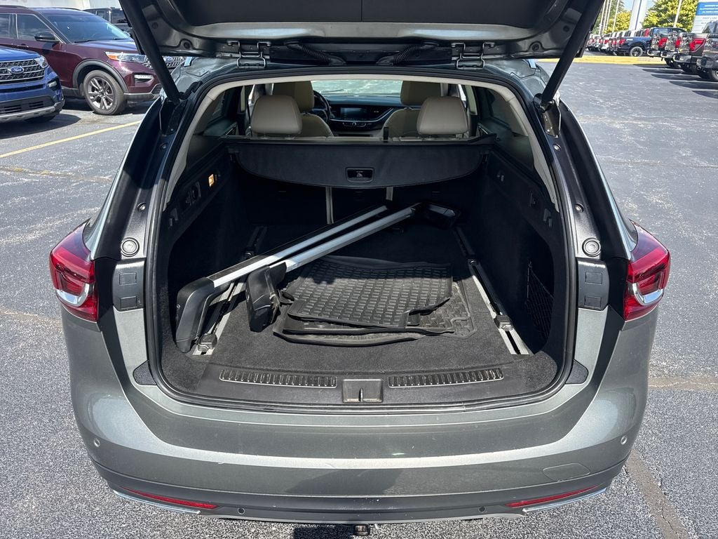 2019 Buick Regal TourX Essence
