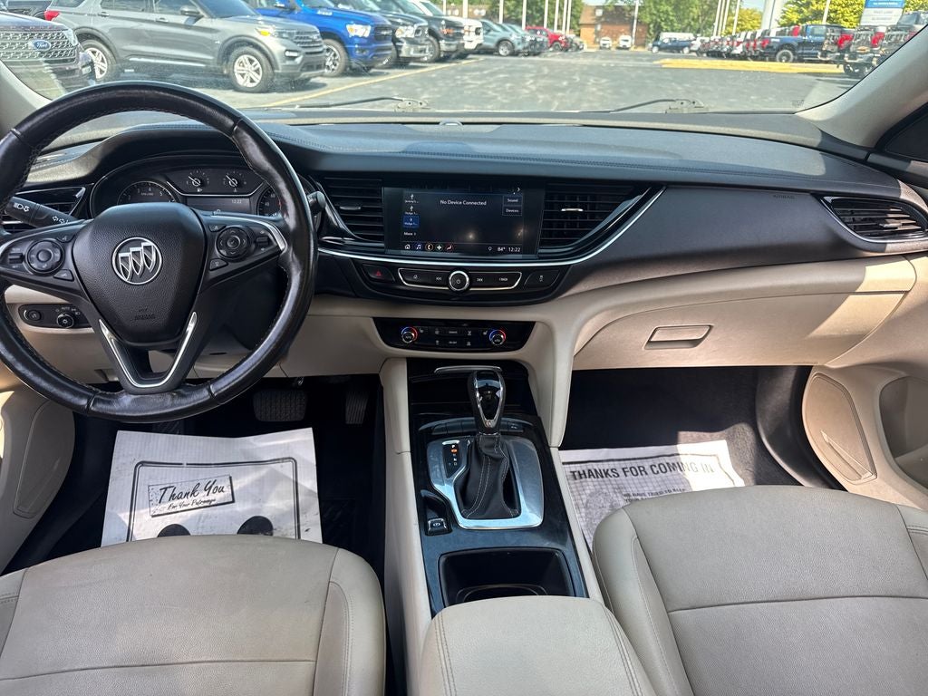 2019 Buick Regal TourX Essence
