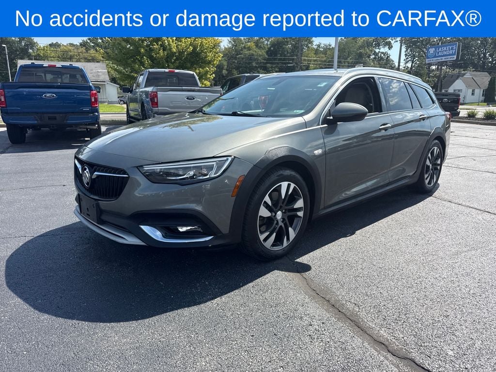 2019 Buick Regal TourX Essence