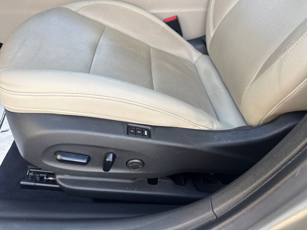 2019 Buick Regal TourX Essence