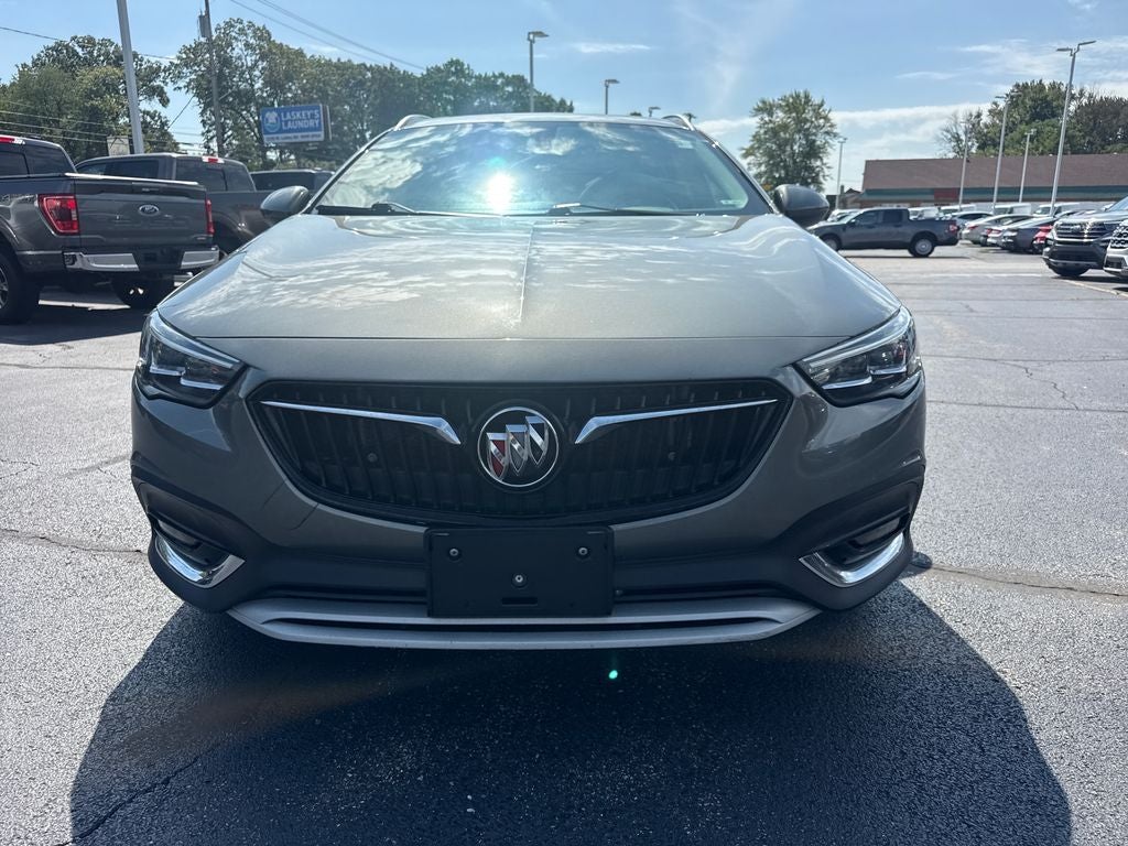 2019 Buick Regal TourX Essence