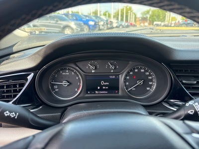 2019 Buick Regal TourX Essence