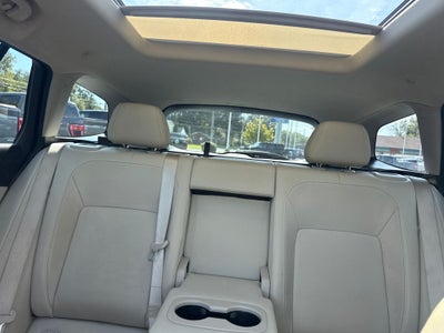 2019 Buick Regal TourX Essence