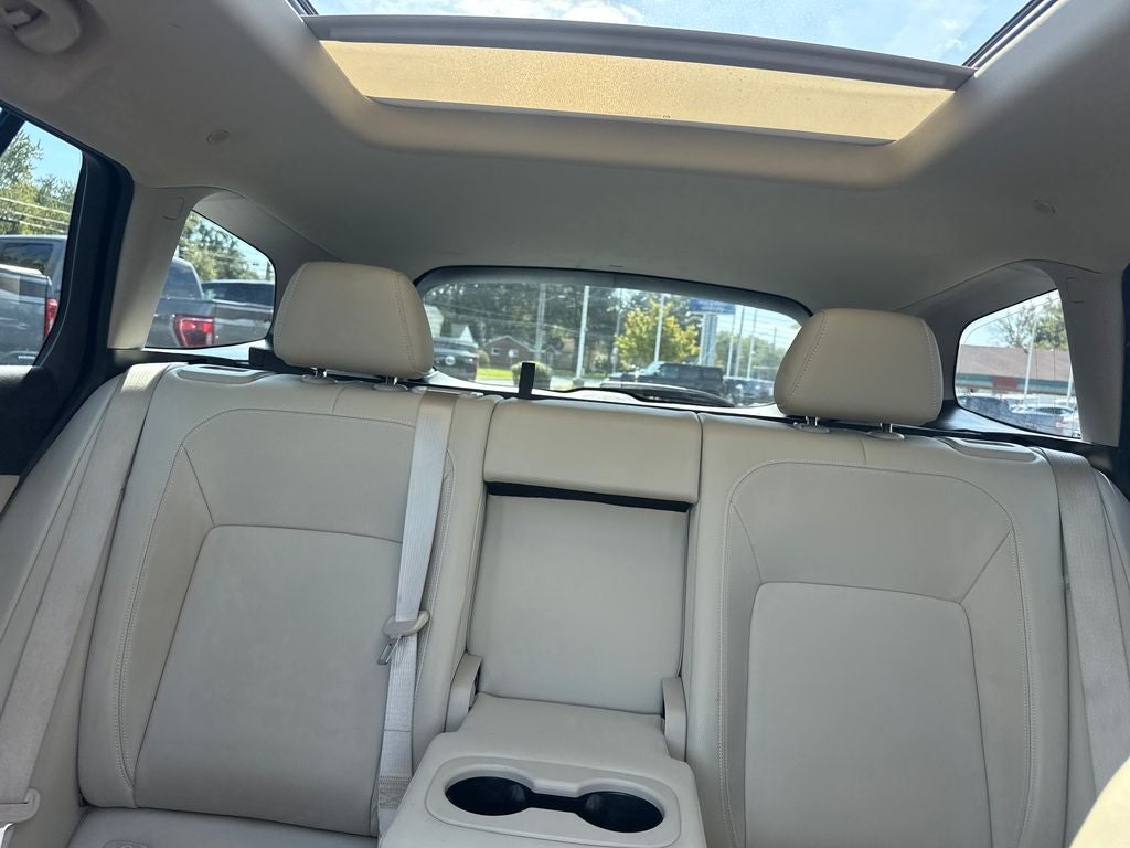 2019 Buick Regal TourX Essence